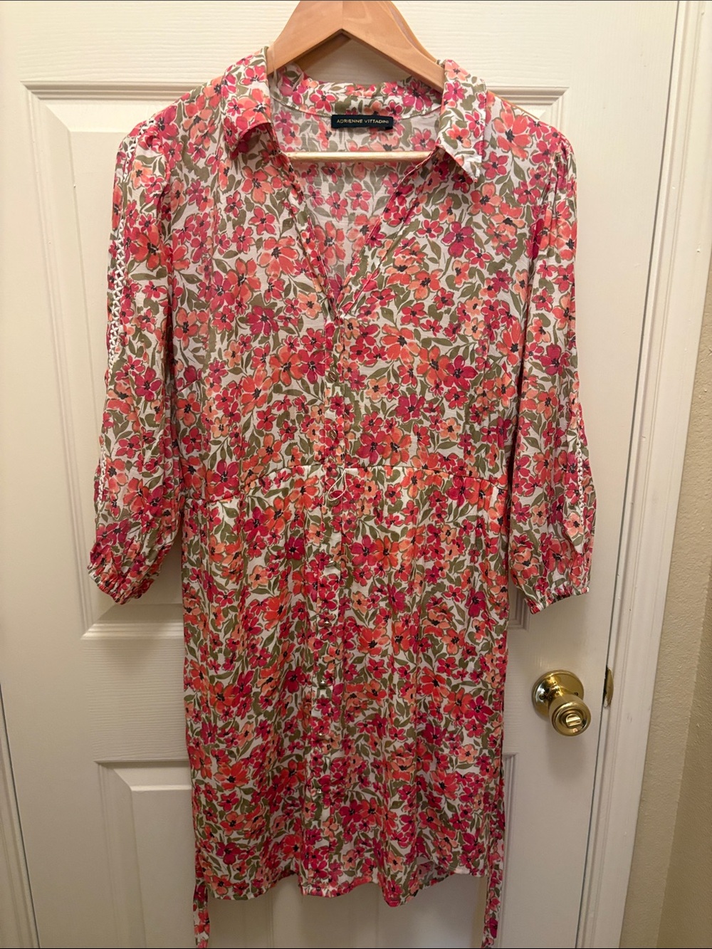 Adrienne Vittadini Coral Pink Floral Long Sleeve Shirt Dress size Medium (8-10)